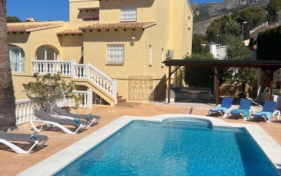 CHALET IN A QUIET AREA WITH PRIVATE POOL